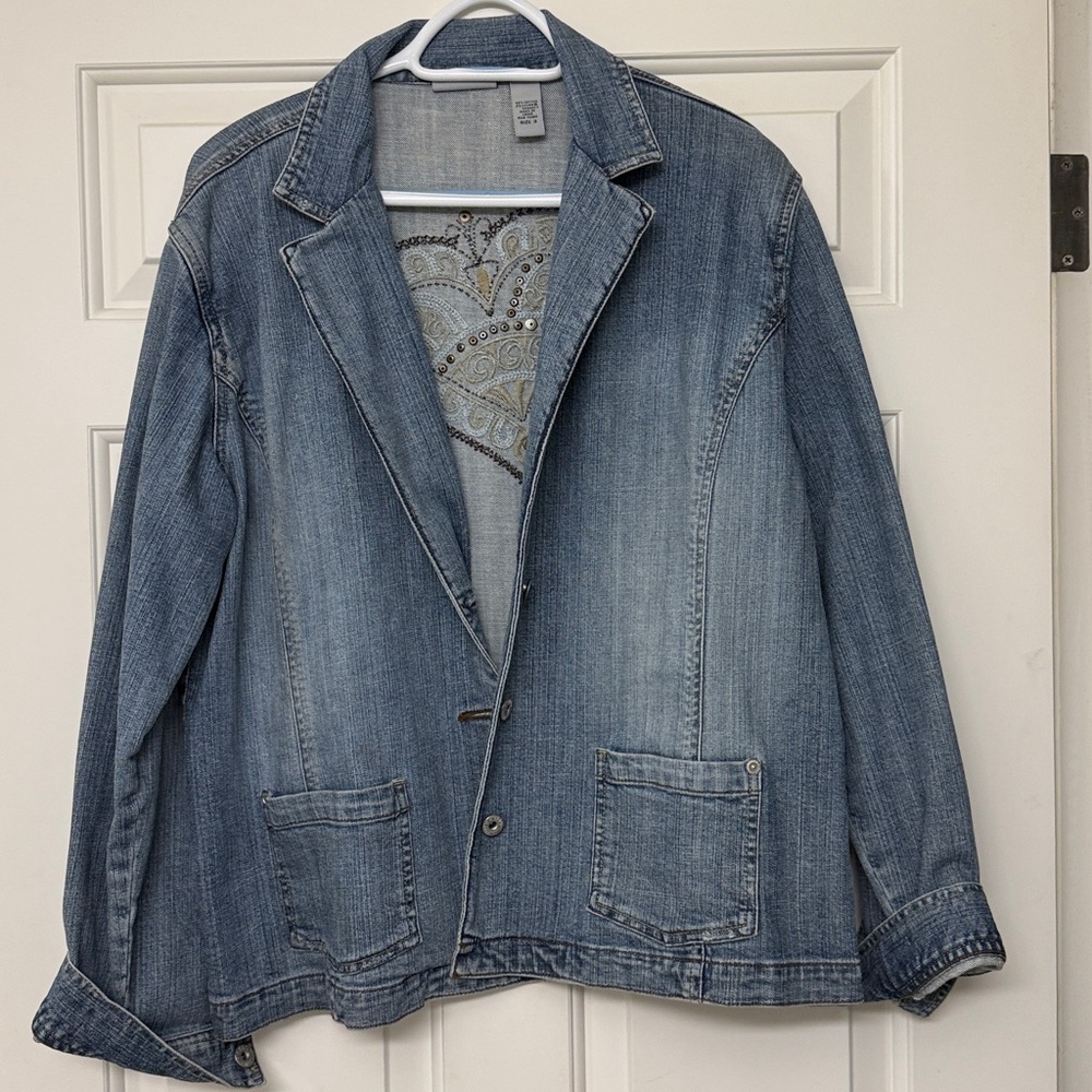 Chico's Platinum Denim Blazer Jacket. Heart design on back. Size 3.